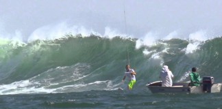 Barrel Hunting in Java, Indonesia with a Kite ;-)